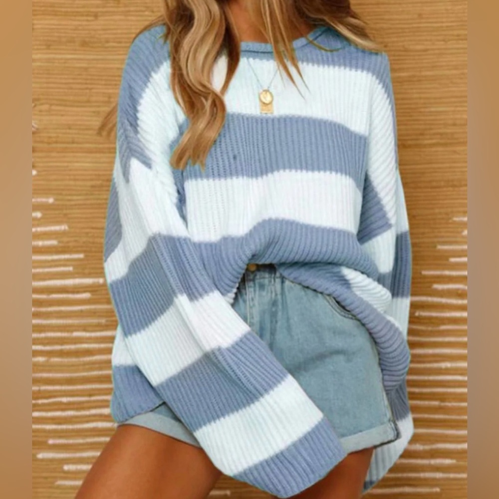 Charming Charlie, Boutique Round Neck Long Sleeve Sweater Medium